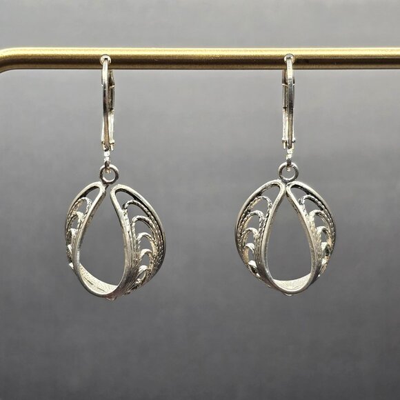 VTG Sterling Silver 925 Rounded Filigree Earrings 1.25" Leverback Closure 3.34g - Picture 9 of 9